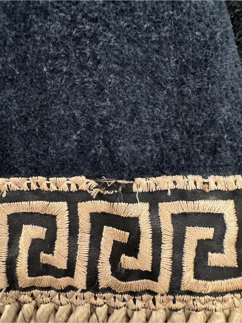 Luxury Black & Gold Greek Key Fringe Towel Set – 4 Pieces